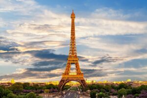 Wanderlust Dreams: Top 10 Inspiring Journeys Around the Globe 8 Paris: The City of Love and Light